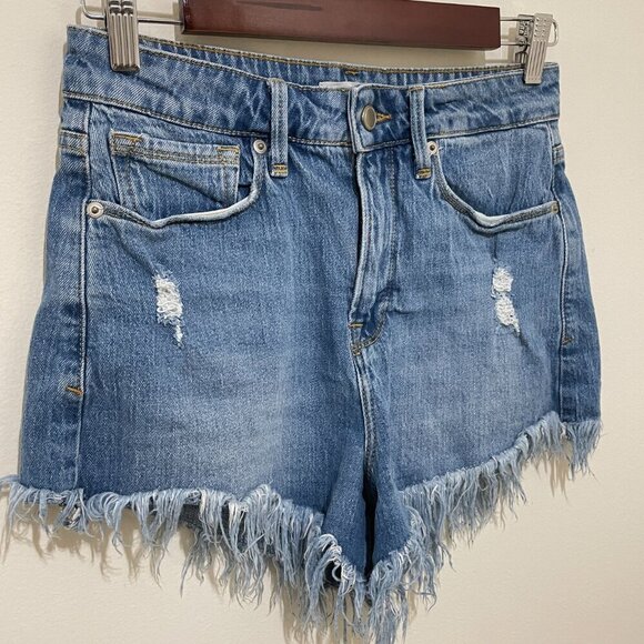 Good American Distressed Raw Hem Denim Shorts, Size 2 / 26 - Picture 2 of 9
